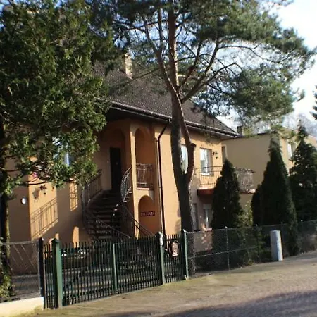 Blekitna Laguna B&B 포비에로보