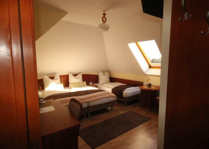 Blekitna Laguna B&B 포비에로보